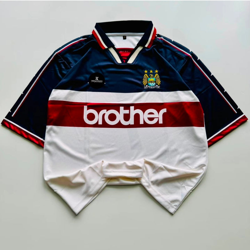 7 KINKLADZE MANCHESTER CITY 1997/98 AWAY KIT EMBROIDERY